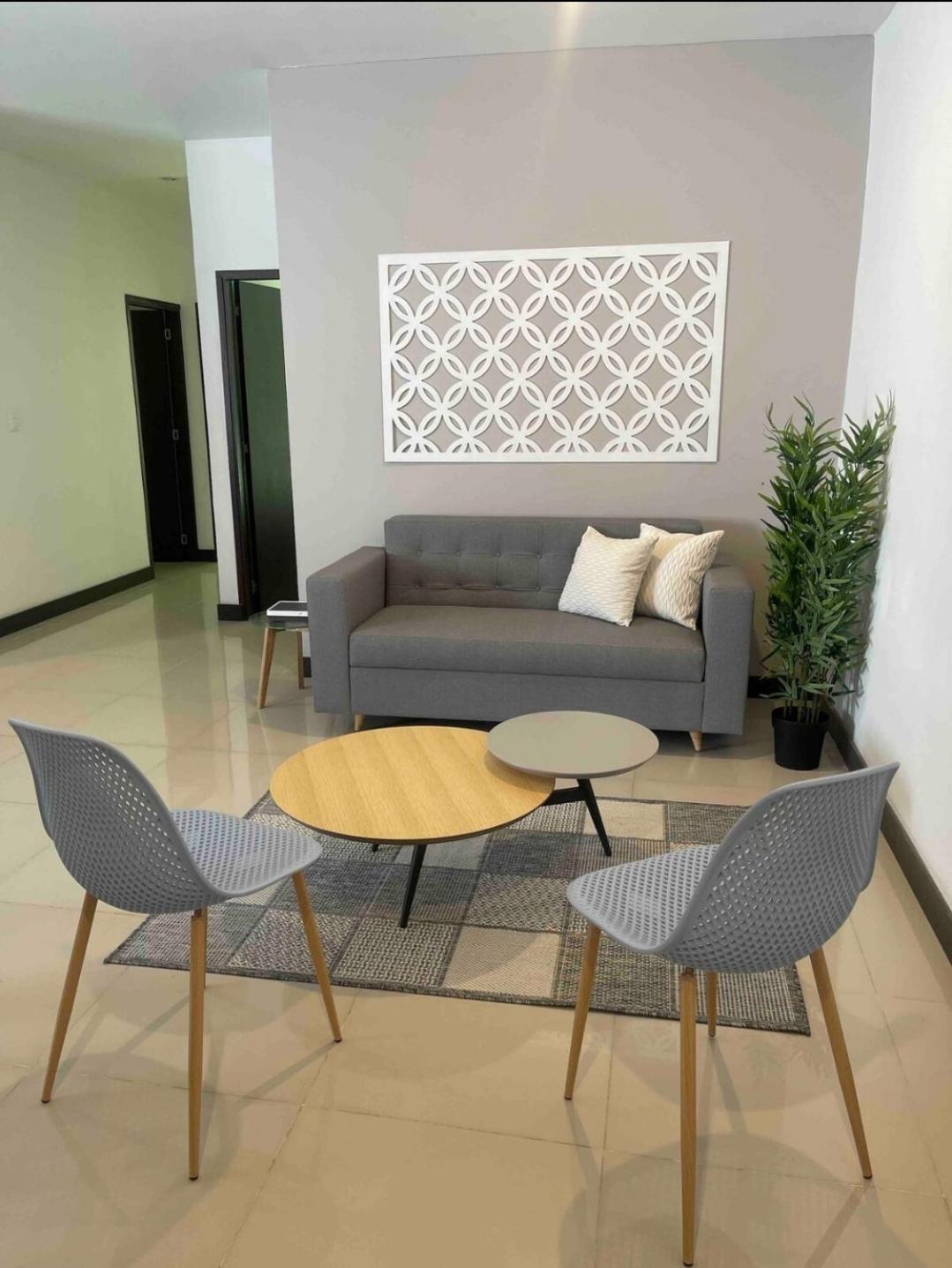 Apartamento Con Balcon Y Hamaca En Zona Rosa Laureles 301 Medellín
